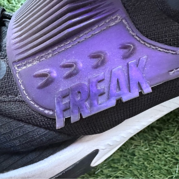 Nike Men’s Zoom Freak 3 Project Black Purple White Size 13 - Picture 4 of 11